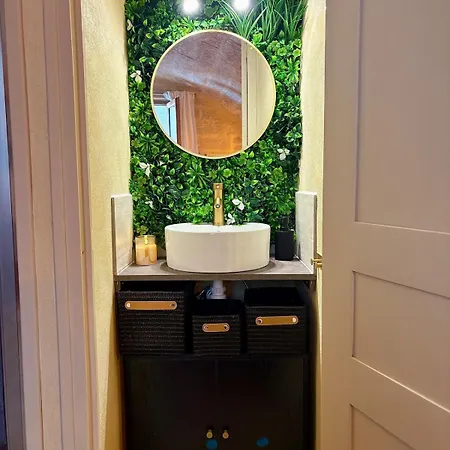 Appartement L'écrin Voûté, Cocon Chaleureux En Pierre à 2 Pas De La Place Aux Herbes